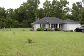3655 Delaware Dr, Dalzell, SC 29040
