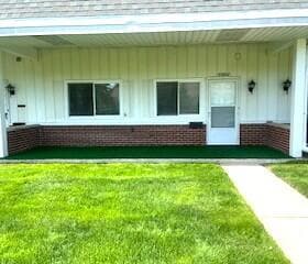 23004 Doremus St Unit 2, Saint Clair Shores, MI 48080