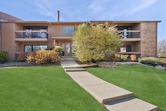 7990 S Garfield Ave Unit 14-3, Burr Ridge, IL 60527