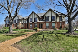 917 Claytonbrook Dr Unit 4, Ballwin, MO 63011