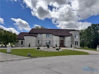 322 Dublin Ln, Bryan, OH 43506