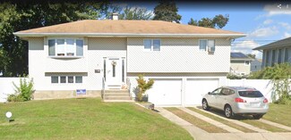 7 Saint Clair St, Deer Park, NY 11729