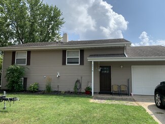 351 Coloma Ave, Coloma, MI 49038