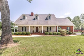 658 Running Bear Rd, Dry Branch, GA 31020