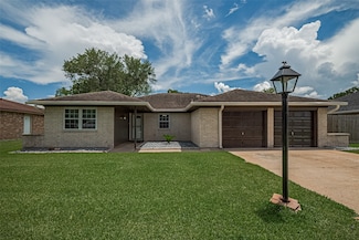 9711 Mackworth Dr, Stafford, TX 77477