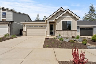 1452 NW Ochoa Dr, Bend, OR 97703
