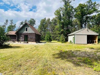 9306 Pine Rd, Marion, MI 49665