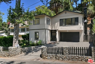 10301 Chrysanthemum Ln, Los Angeles, CA 90077
