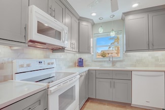 18081 SE Country Club Dr Unit 2, Jupiter, FL 33469