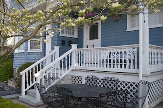 34 Bull St Unit 2, Newport, RI 02840