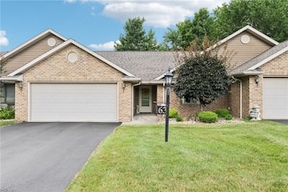 163 Nesbitt Rd Unit T10, New Castle, PA 16105