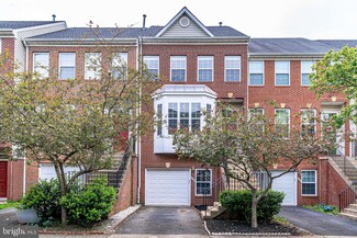 2559 James Madison Cir, Herndon, VA 20171