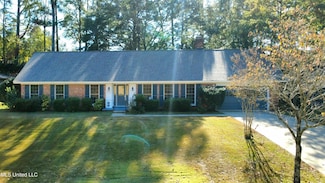 517 N Hills St, Meridian, MS 39305