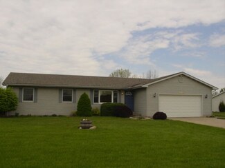 2704 Widaman St, Winona Lake, IN 46590