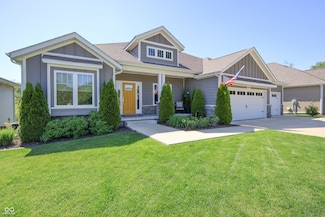 1472 Maple Ridge Ct, Columbus, IN 47201