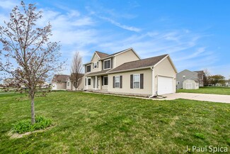 1610 Sunny Glen Dr SE, Caledonia, MI 49316