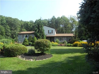 20 Cider Mill Rd, Mertztown, PA 19539