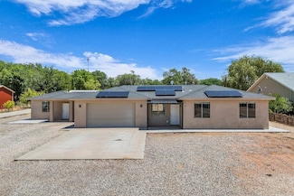 40 W Pecan Ln, Leeds, UT 84746