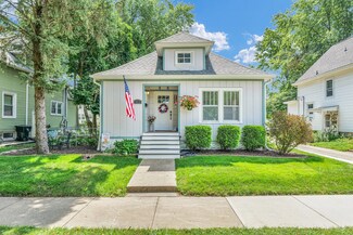 1611 E Taylor St, Bloomington, IL 61701