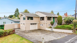 1412 Park Dr, Everett, WA 98203