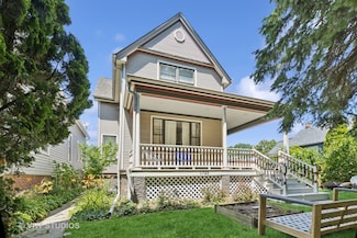 1723 Greenwood St, Evanston, IL 60201