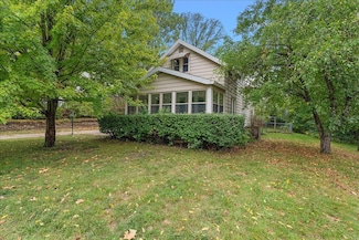 2222 Hoyle Ave NW, Grand Rapids, MI 49544