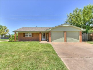 2517 Elwood Dr, Edmond, OK 73013