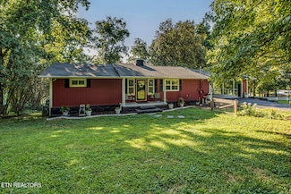 2163 Sugar Grove Valley Rd, Harriman, TN 37748