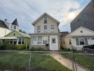 1-75 Beach 101st St, Far Rockaway, NY 11694