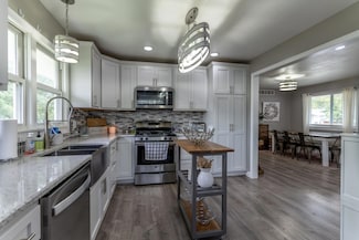 109 Wendell Ln, Moberly, MO 65270