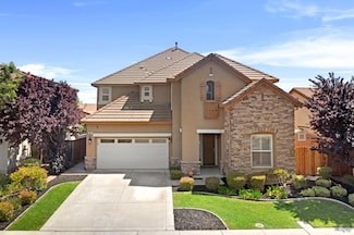 825 Hampton St, Vacaville, CA 95687