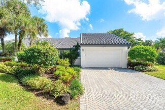 33 Windsor Dr, Boynton Beach, FL 33436