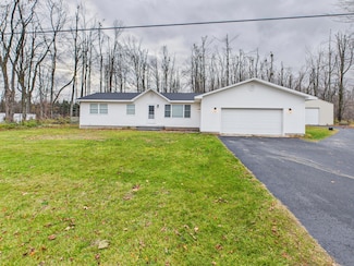 252 Thumm Rd, Gaylord, MI 49735