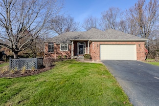 4875 N Quail Crest Dr SE, Grand Rapids, MI 49546