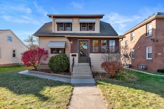 3943 S 1st St, Milwaukee, WI 53207