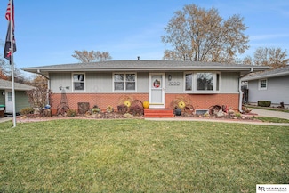 7030 Orchard St, Lincoln, NE 68505