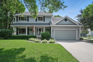 922 NE Barrington Ct, Ankeny, IA 50021