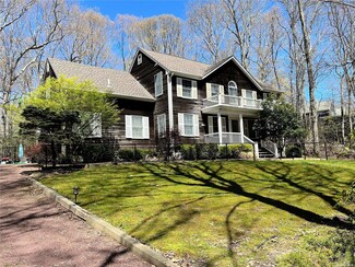112 Laurel Valley Dr, Sag Harbor, NY 11963