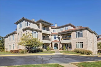 12670 S Pflumm Rd Unit 104, Olathe, KS 66062