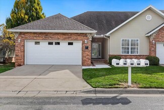 1392 N Sandy Creek Cir Unit 1, Nixa, MO 65714