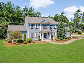 32 Gilfeather Ln, Kingston, MA 02364