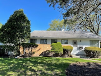 1948 Lincoln Ave, Northbrook, IL 60062