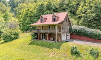 8851 Grapevine Rd, Marshall, NC 28753