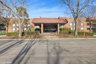1121 W Ogden Ave Unit 353, Naperville, IL 60563