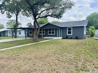 629 Melrose St, Seguin, TX 78155