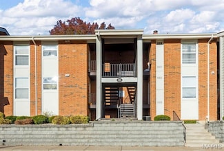 1949 Hunting Lake Ct Unit 304, Saint Louis, MO 63122