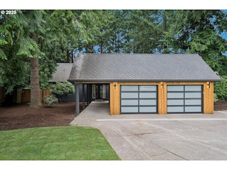 17253 SW Rivendell Dr, Portland, OR 97224