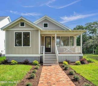 308 Fire Fly Ln, Southport, NC 28461