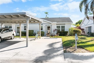 6807 Bogey Dr, Fort Myers, FL 33919
