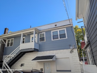 28 Carey Ave, Wilkes-Barre, PA 18702